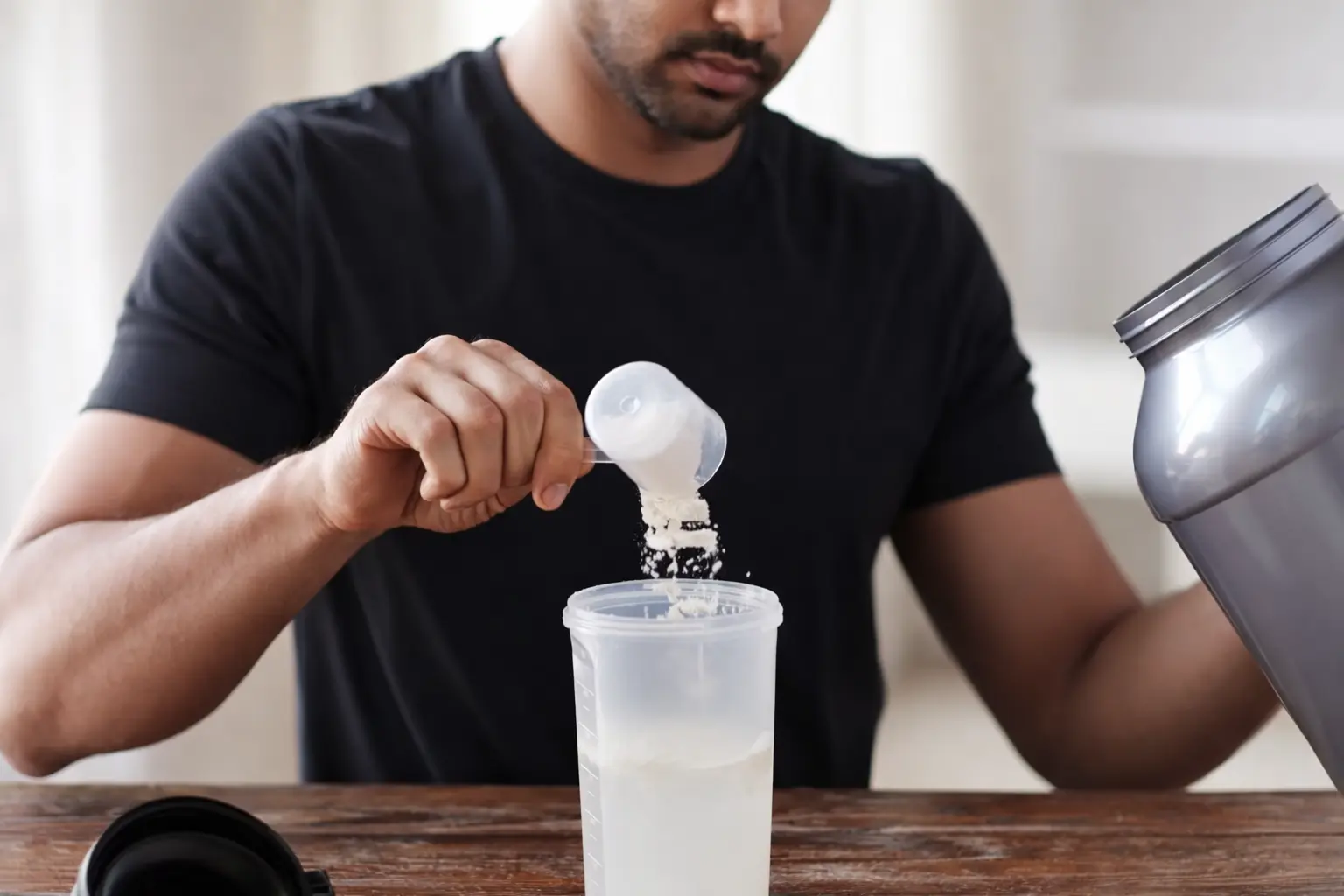 Gym Supplements &amp; Hair Loss: Do Creatine, Protein &amp; Testosterone Boosters Affect Hair?